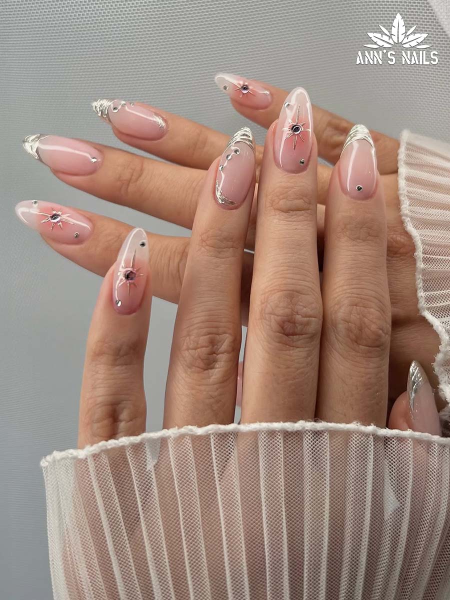 Ann's Nails 7959 Broadway