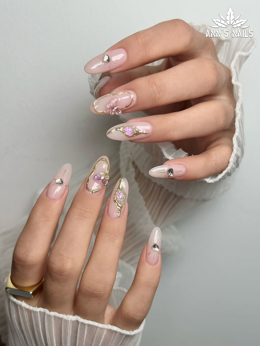 Ann's Nails 7959 Broadway